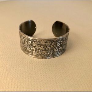 Vintage Silver Floral Bracelet
